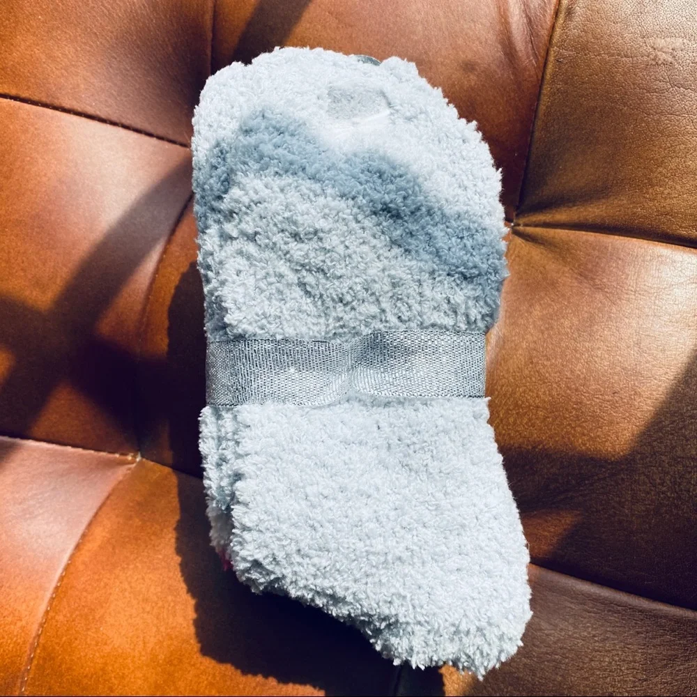 NWT 2 pair fuzzy socks